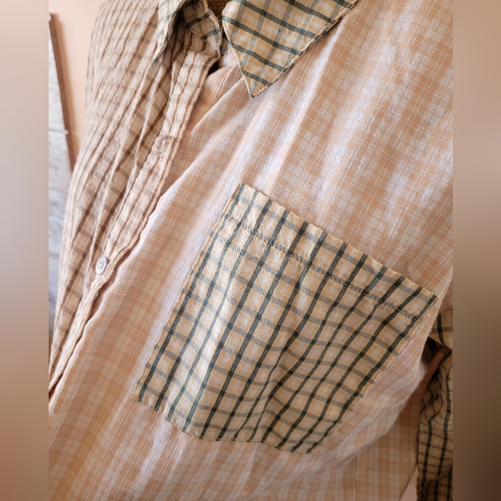 🤗 Hem & Thread Shirt - Picture 2 of 5